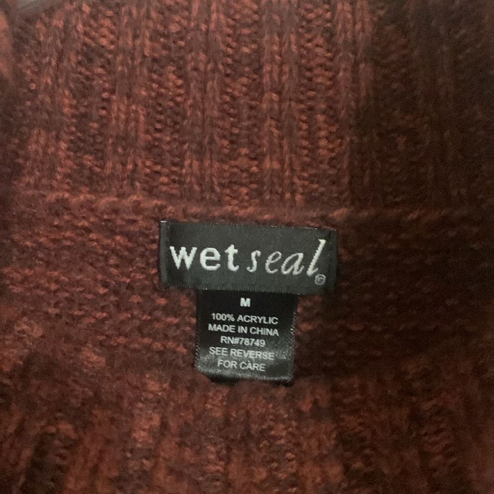Sweater - Picture 2 of 3